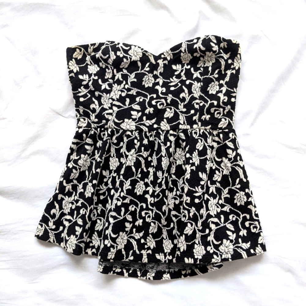 Pins & Needles Floral Brocade Peplum Strapless Top w/ Strappy Back Medium